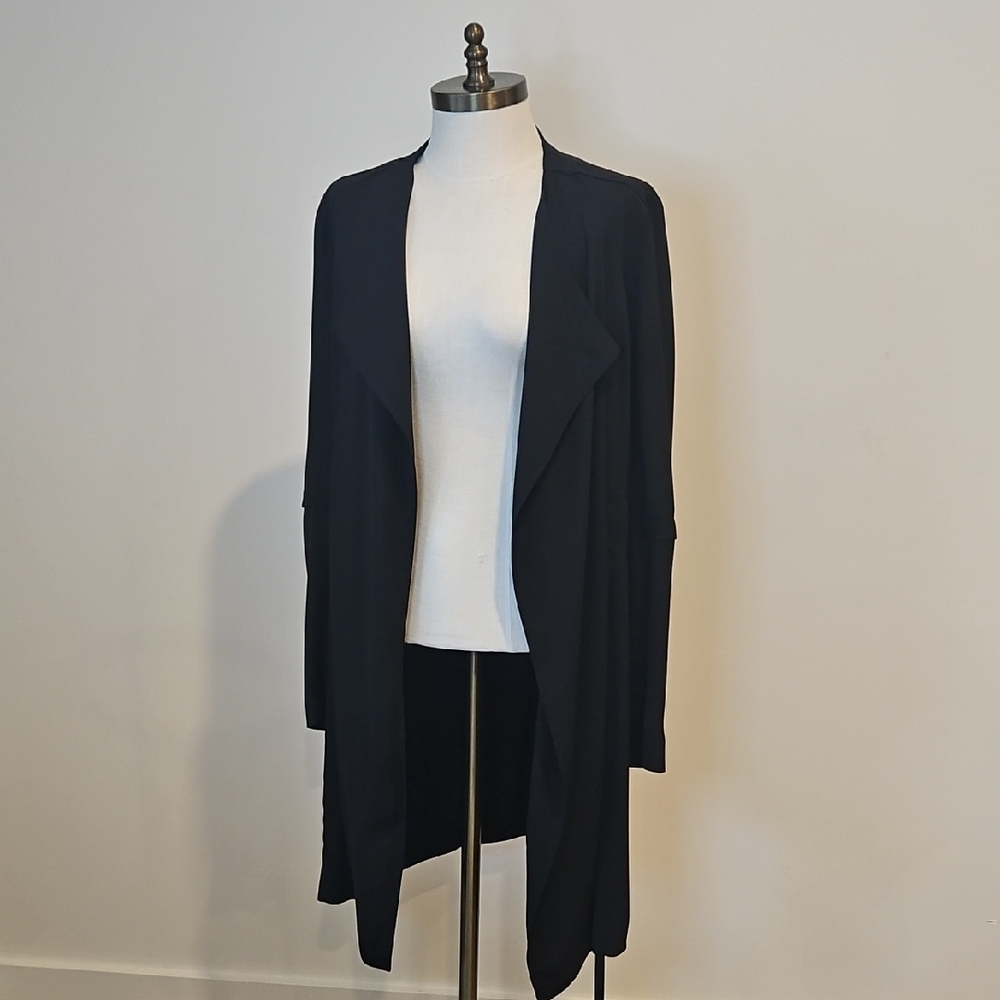 Babaton Elegant Black Kahlo Women's Robe - Picture 1 of 6